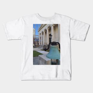 Liberty Bell at Dayton Ohio Courthouse Kids T-Shirt